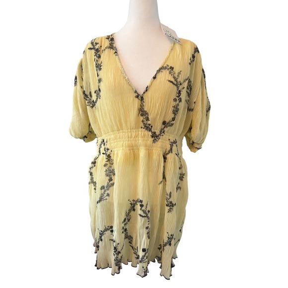Ganni Dresses & Skirts - GANNI Pale Banana Floral Georgette Plisse Mini Dress Yellow NWT size 8/10